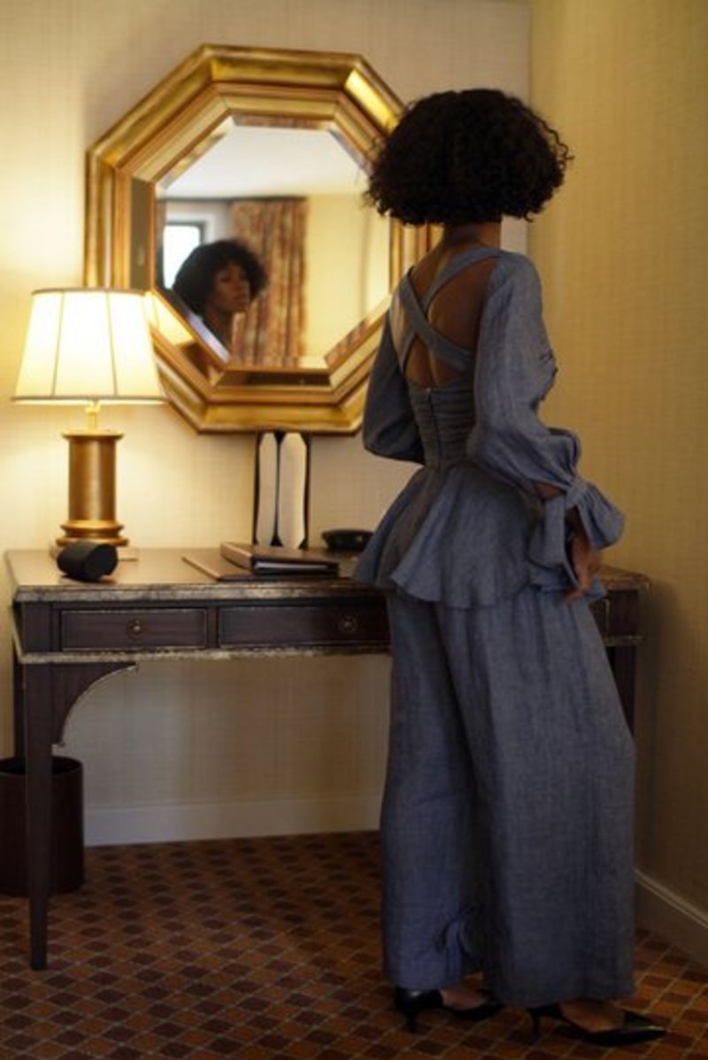 ماذا ترتدي مصممة أزياء في حفل البيت الأبيض؟؟